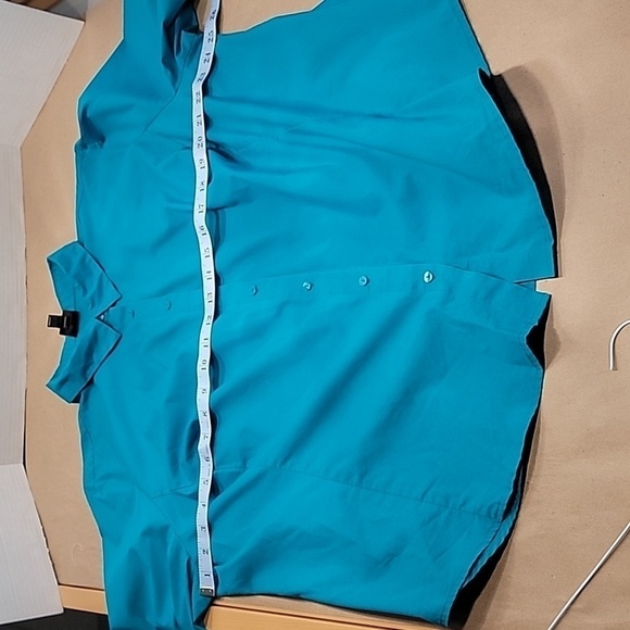 Worthington Woman Size 3X, Bright Teal Blue Button Down Shirt - Picture 3 of 8